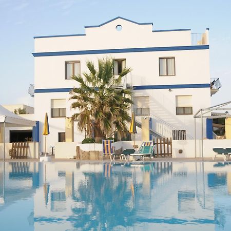 Hotel Stella Del Sud Калазетта Экстерьер фото
