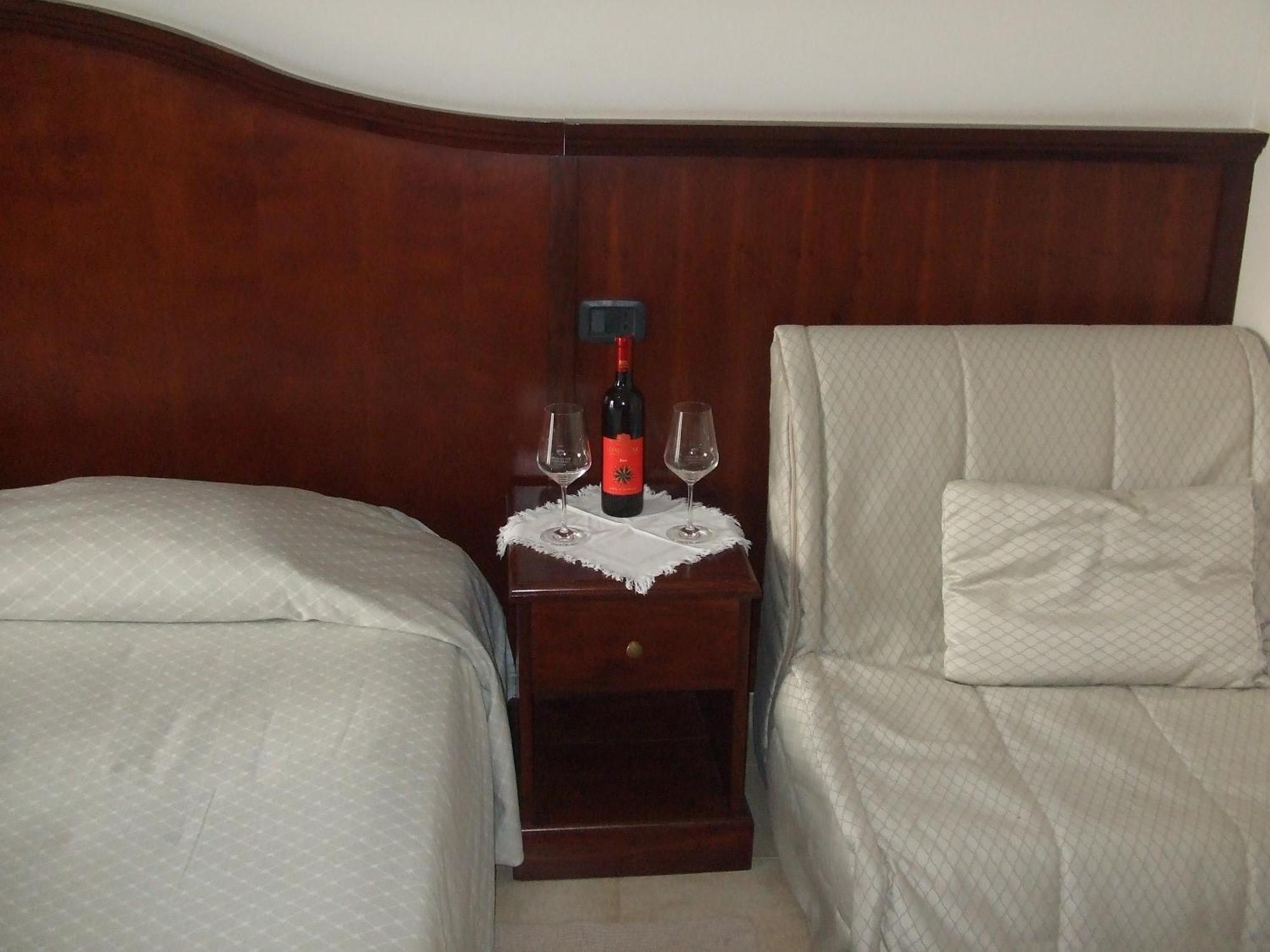Hotel Stella Del Sud Калазетта Экстерьер фото